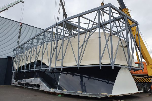 Large boat mould component delivery Large boat mould component delivery